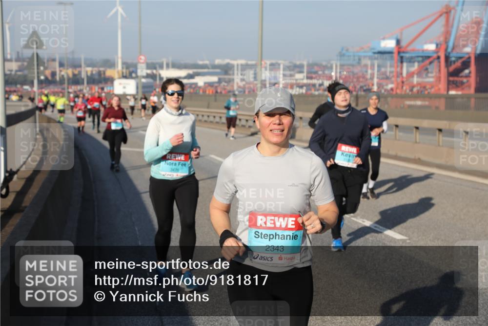 03.10.2025 - Köhlbrandbrückenlauf Yannick Fuchs http://msf.ph/oto/9181817 03.10.2025 08:58:06 Position 2 3476, 2343 meine-sportfotos.de