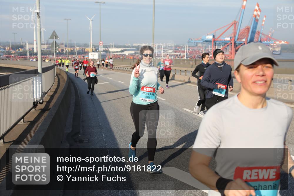 03.10.2025 - Köhlbrandbrückenlauf Yannick Fuchs http://msf.ph/oto/9181822 03.10.2025 08:58:07 Position 2 3476 meine-sportfotos.de