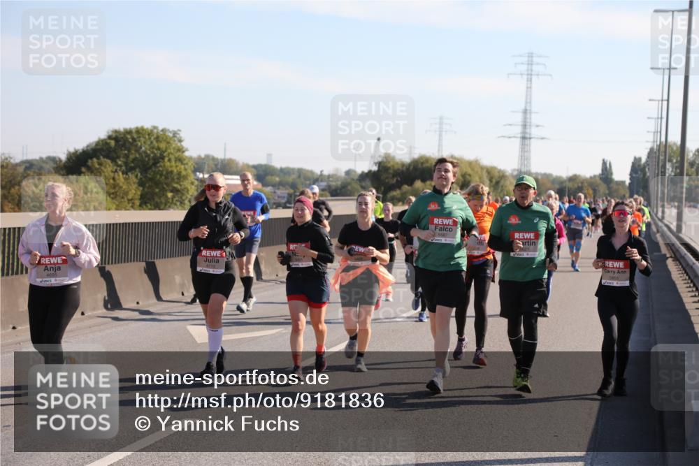 03.10.2025 - Köhlbrandbrückenlauf Yannick Fuchs http://msf.ph/oto/9181836 03.10.2025 11:23:54 Position 3 4695, 4715, 5400, 5587, 5855 meine-sportfotos.de