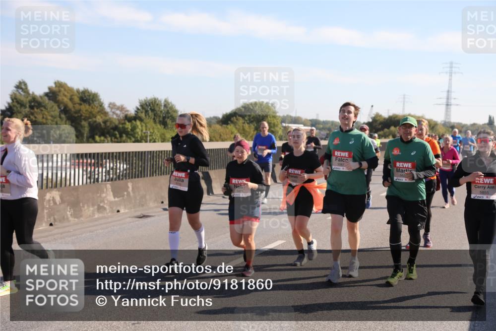 03.10.2025 - Köhlbrandbrückenlauf Yannick Fuchs http://msf.ph/oto/9181860 03.10.2025 11:23:56 Position 3 5401, 5587, 562, 5400, 5855 meine-sportfotos.de