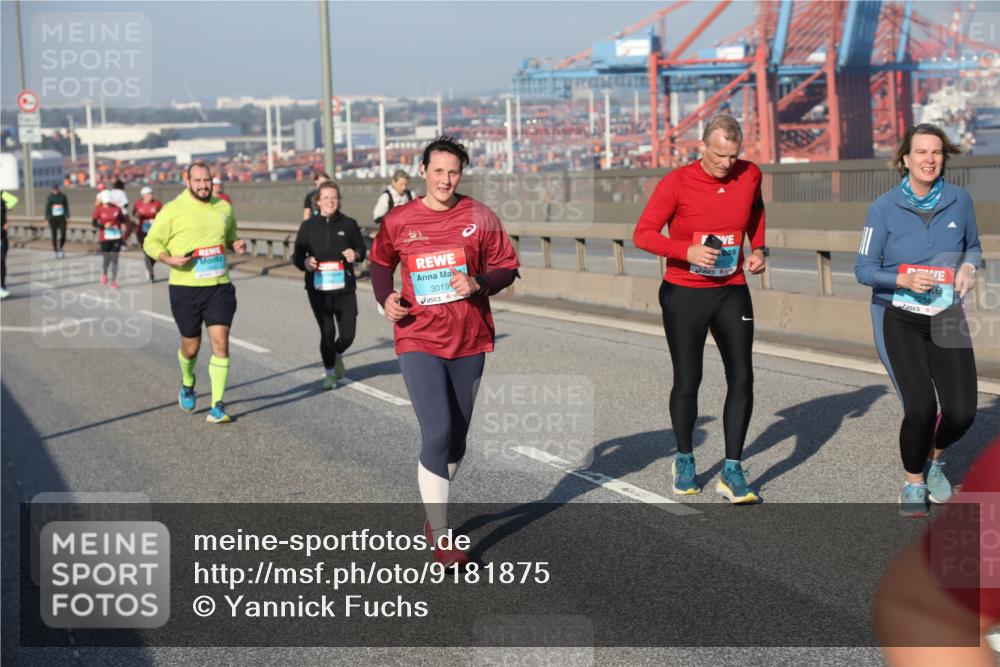 03.10.2025 - Köhlbrandbrückenlauf Yannick Fuchs http://msf.ph/oto/9181875 03.10.2025 08:58:24 Position 2 3019 meine-sportfotos.de