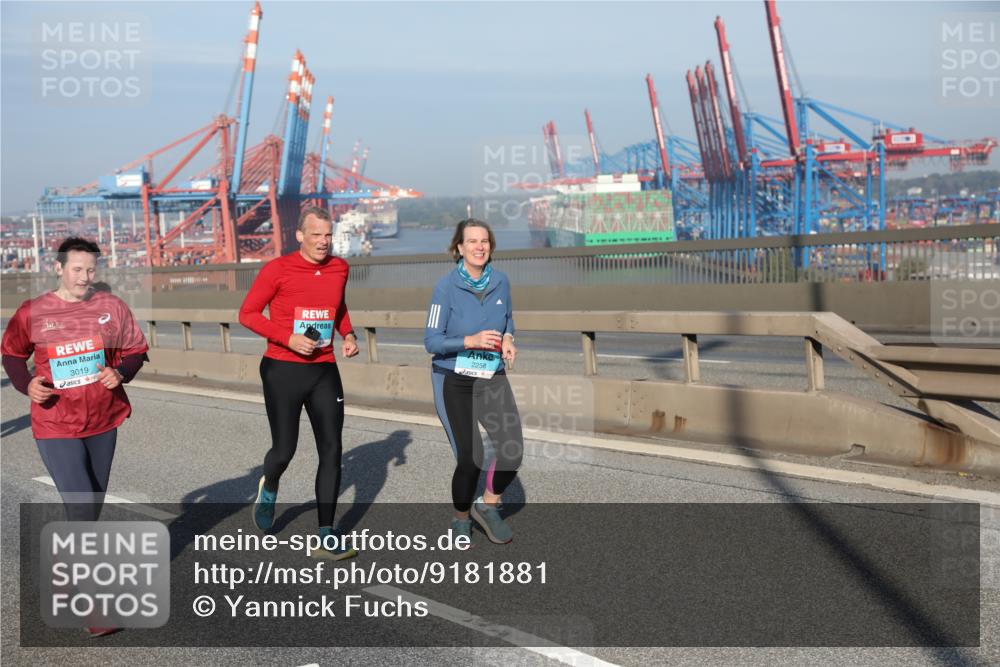 03.10.2025 - Köhlbrandbrückenlauf Yannick Fuchs http://msf.ph/oto/9181881 03.10.2025 08:58:25 Position 2 3019, 2258 meine-sportfotos.de