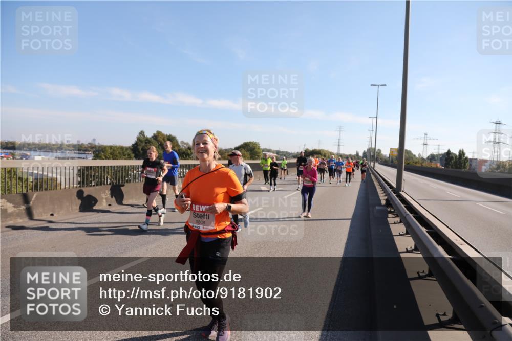03.10.2025 - Köhlbrandbrückenlauf Yannick Fuchs http://msf.ph/oto/9181902 03.10.2025 11:24:00 Position 3 5808 meine-sportfotos.de