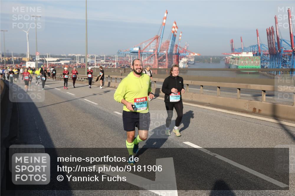 03.10.2025 - Köhlbrandbrückenlauf Yannick Fuchs http://msf.ph/oto/9181906 03.10.2025 08:58:28 Position 2 1949 meine-sportfotos.de