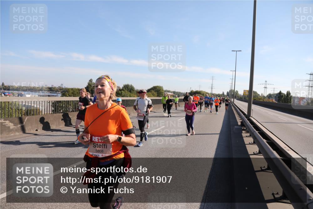 03.10.2025 - Köhlbrandbrückenlauf Yannick Fuchs http://msf.ph/oto/9181907 03.10.2025 11:24:00 Position 3 5808 meine-sportfotos.de