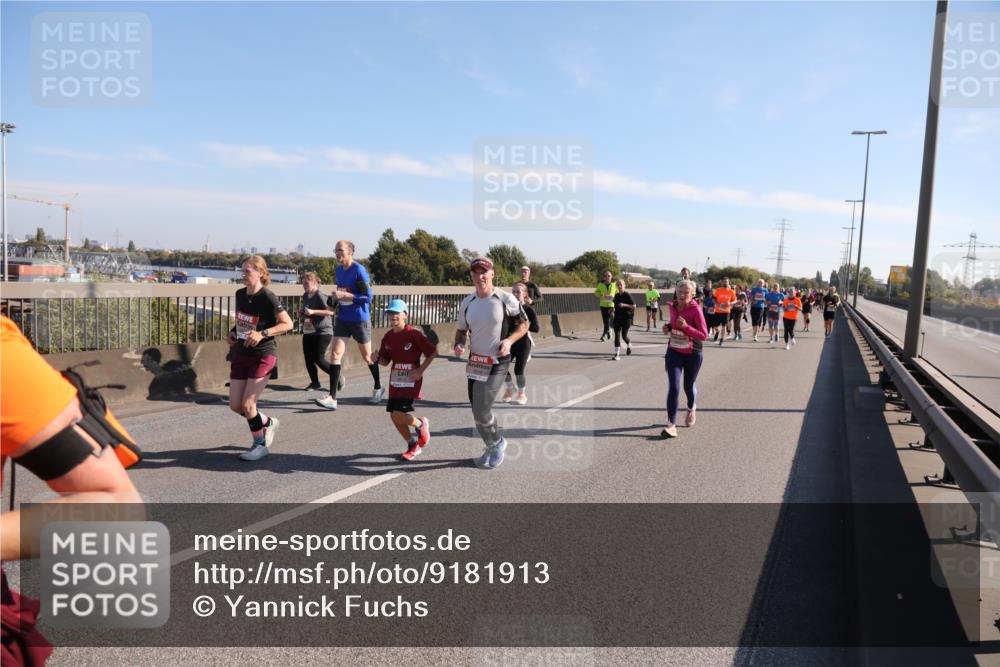 03.10.2025 - Köhlbrandbrückenlauf Yannick Fuchs http://msf.ph/oto/9181913 03.10.2025 11:24:00 Position 3  meine-sportfotos.de