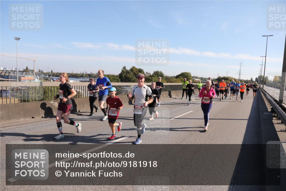 03.10.2025 - Köhlbrandbrückenlauf Yannick Fuchs http://msf.ph/oto/9181918 03.10.2025 11:24:01 Position 3 6618 meine-sportfotos.de