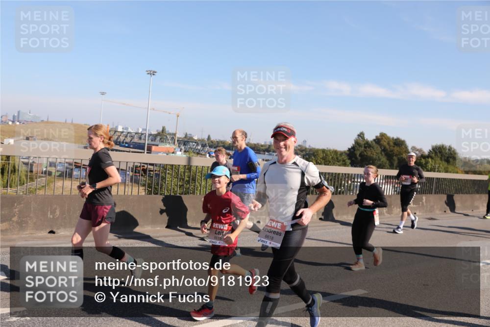 03.10.2025 - Köhlbrandbrückenlauf Yannick Fuchs http://msf.ph/oto/9181923 03.10.2025 11:24:01 Position 3 6619, 6618 meine-sportfotos.de