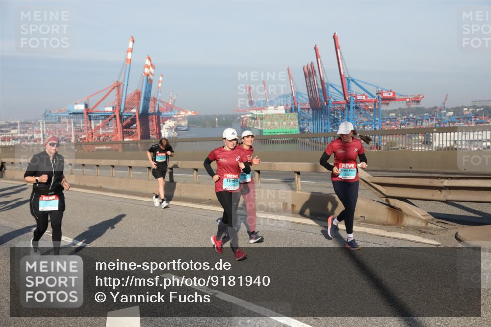 03.10.2025 - Köhlbrandbrückenlauf Yannick Fuchs http://msf.ph/oto/9181940 03.10.2025 08:58:38 Position 2 2726, 2727 meine-sportfotos.de