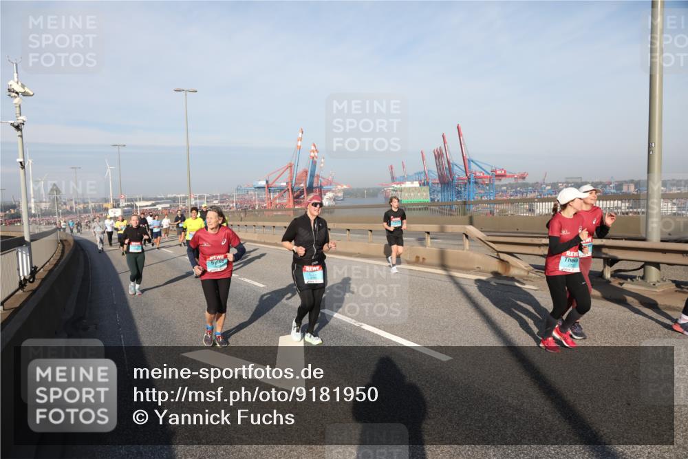 03.10.2025 - Köhlbrandbrückenlauf Yannick Fuchs http://msf.ph/oto/9181950 03.10.2025 08:58:40 Position 2  meine-sportfotos.de