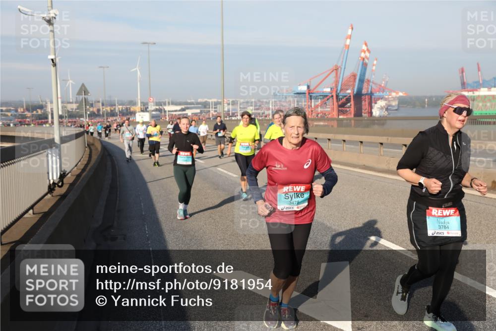 03.10.2025 - Köhlbrandbrückenlauf Yannick Fuchs http://msf.ph/oto/9181954 03.10.2025 08:58:41 Position 2 3478, 3784 meine-sportfotos.de
