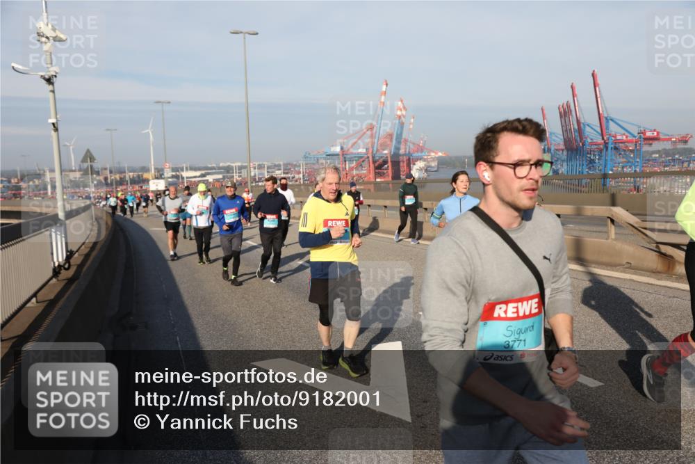 03.10.2025 - Köhlbrandbrückenlauf Yannick Fuchs http://msf.ph/oto/9182001 03.10.2025 08:58:48 Position 2 3771 meine-sportfotos.de
