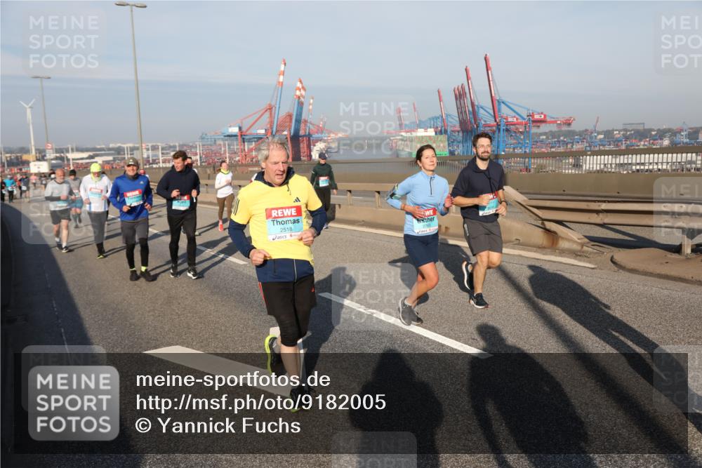 03.10.2025 - Köhlbrandbrückenlauf Yannick Fuchs http://msf.ph/oto/9182005 03.10.2025 08:58:48 Position 2 2518, 2763 meine-sportfotos.de