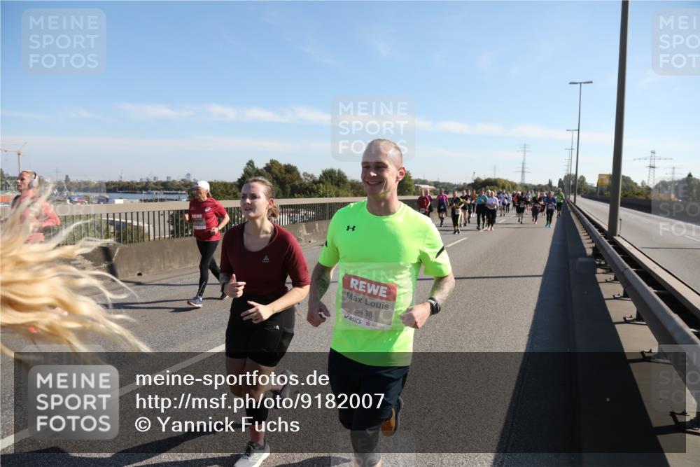 03.10.2025 - Köhlbrandbrückenlauf Yannick Fuchs http://msf.ph/oto/9182007 03.10.2025 11:24:11 Position 3 5438 meine-sportfotos.de