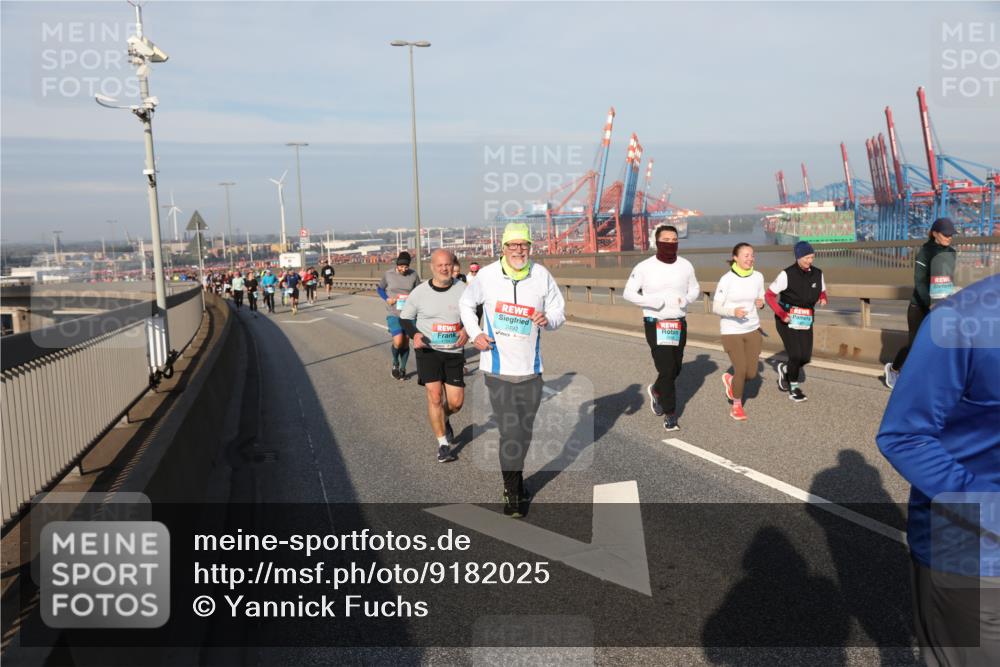 03.10.2025 - Köhlbrandbrückenlauf Yannick Fuchs http://msf.ph/oto/9182025 03.10.2025 08:58:52 Position 2 2492 meine-sportfotos.de