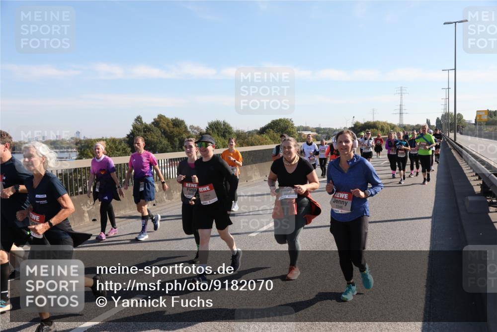 03.10.2025 - Köhlbrandbrückenlauf Yannick Fuchs http://msf.ph/oto/9182070 03.10.2025 11:24:19 Position 3 584, 5346, 6777 meine-sportfotos.de