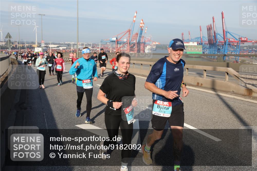 03.10.2025 - Köhlbrandbrückenlauf Yannick Fuchs http://msf.ph/oto/9182092 03.10.2025 08:59:05 Position 2 3072, 2973 meine-sportfotos.de