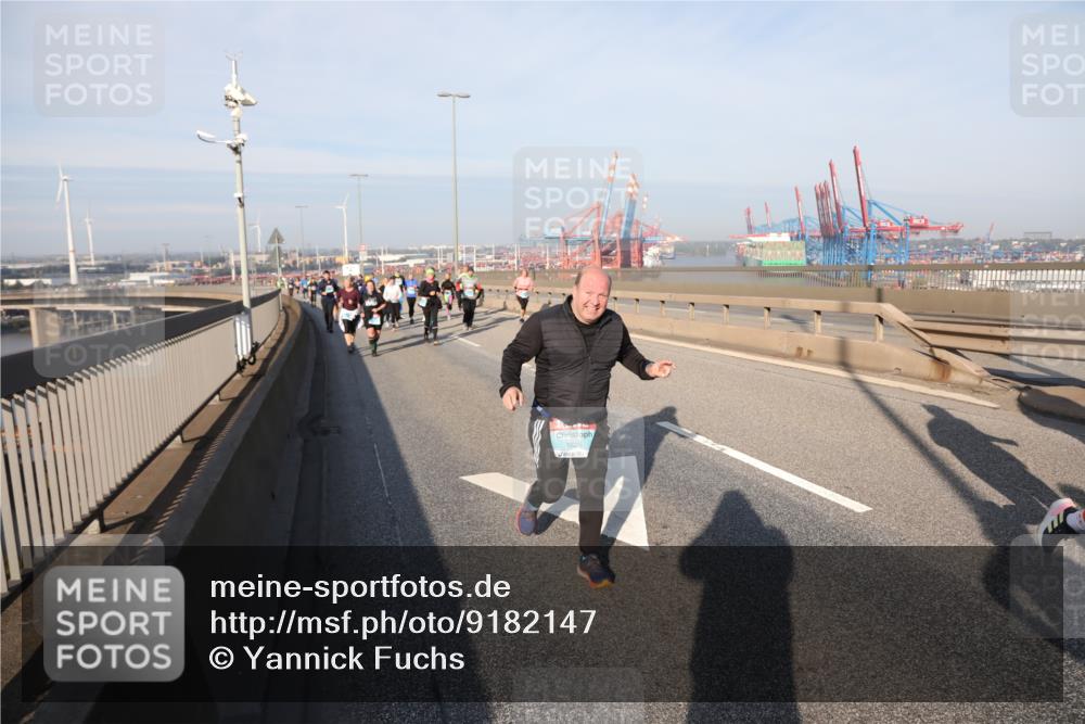 03.10.2025 - Köhlbrandbrückenlauf Yannick Fuchs http://msf.ph/oto/9182147 03.10.2025 08:59:11 Position 2 1625 meine-sportfotos.de