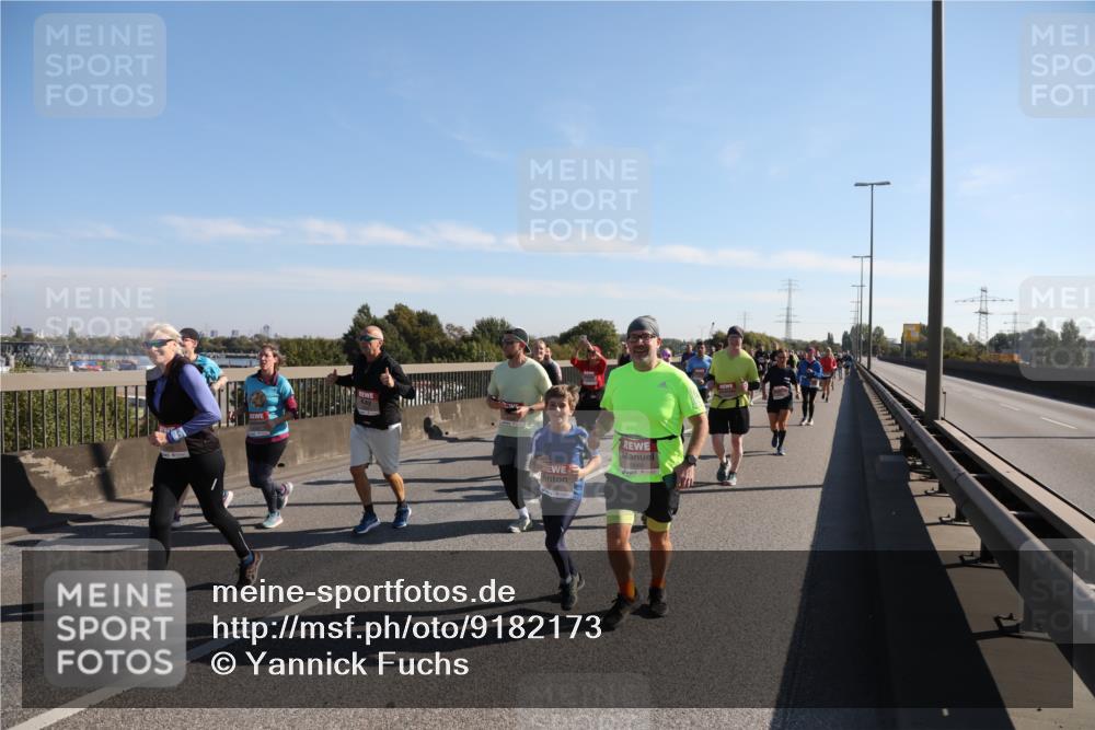 03.10.2025 - Köhlbrandbrückenlauf Yannick Fuchs http://msf.ph/oto/9182173 03.10.2025 11:24:28 Position 3  meine-sportfotos.de