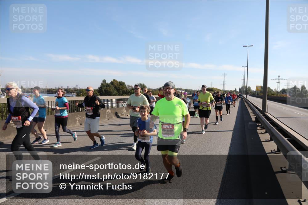 03.10.2025 - Köhlbrandbrückenlauf Yannick Fuchs http://msf.ph/oto/9182177 03.10.2025 11:24:29 Position 3 6669 meine-sportfotos.de