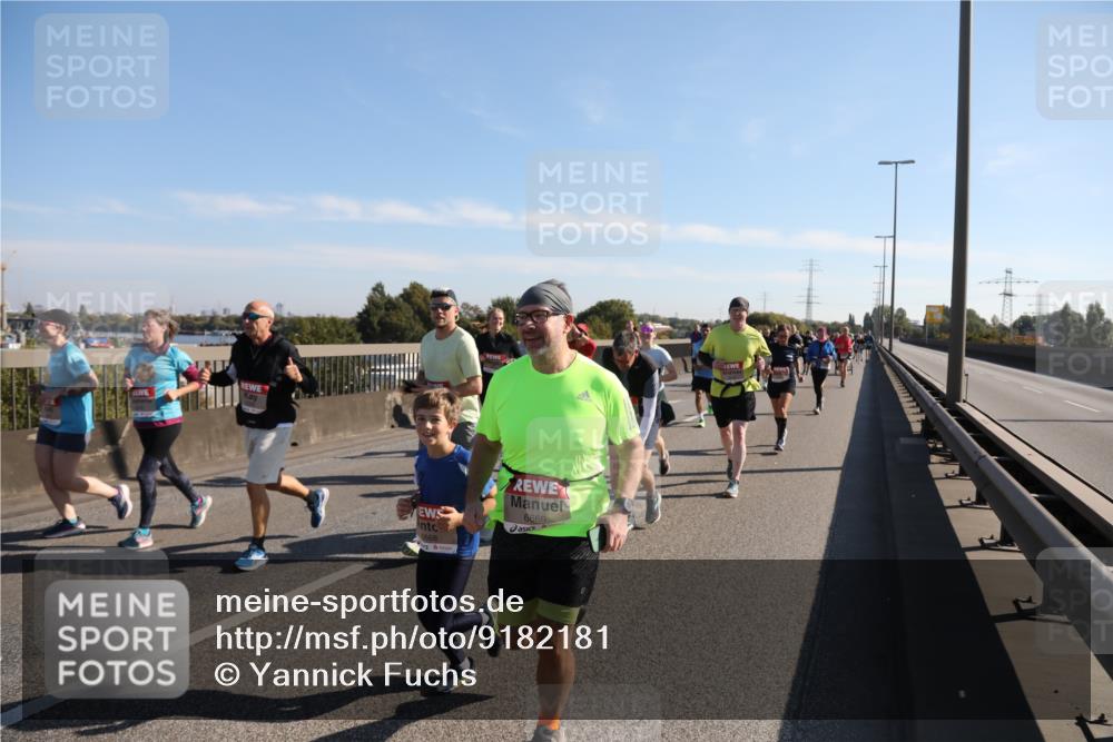 03.10.2025 - Köhlbrandbrückenlauf Yannick Fuchs http://msf.ph/oto/9182181 03.10.2025 11:24:29 Position 3 8668, 6669 meine-sportfotos.de
