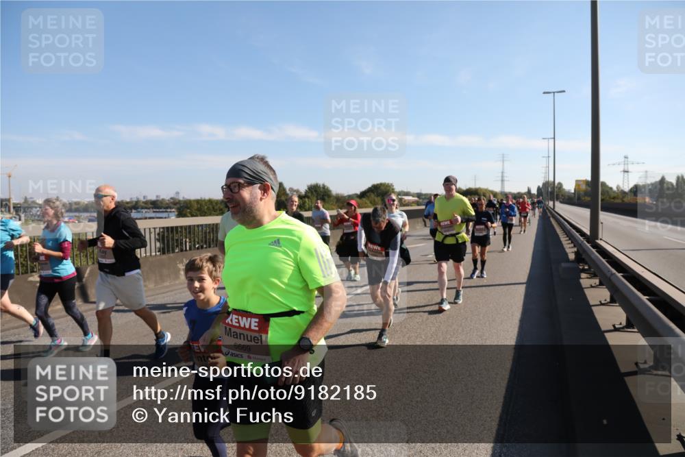 03.10.2025 - Köhlbrandbrückenlauf Yannick Fuchs http://msf.ph/oto/9182185 03.10.2025 11:24:29 Position 3 6669 meine-sportfotos.de