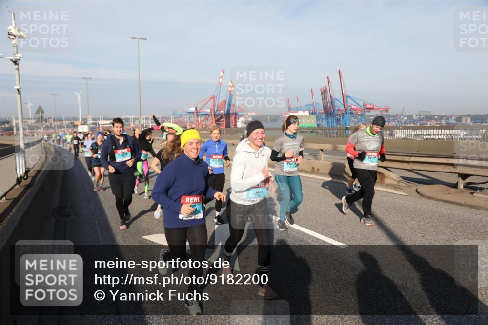 03.10.2025 - Köhlbrandbrückenlauf Yannick Fuchs http://msf.ph/oto/9182200 03.10.2025 08:59:19 Position 2 3746 meine-sportfotos.de