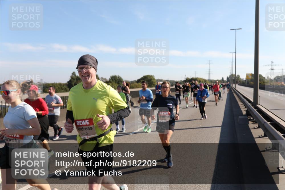 03.10.2025 - Köhlbrandbrückenlauf Yannick Fuchs http://msf.ph/oto/9182209 03.10.2025 11:24:31 Position 3 4914, 5010, 5577 meine-sportfotos.de