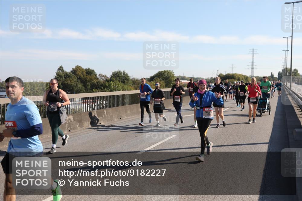 03.10.2025 - Köhlbrandbrückenlauf Yannick Fuchs http://msf.ph/oto/9182227 03.10.2025 11:24:33 Position 3  meine-sportfotos.de
