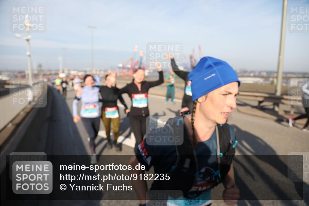 03.10.2025 - Köhlbrandbrückenlauf Yannick Fuchs http://msf.ph/oto/9182235 03.10.2025 08:59:23 Position 2 2654 meine-sportfotos.de