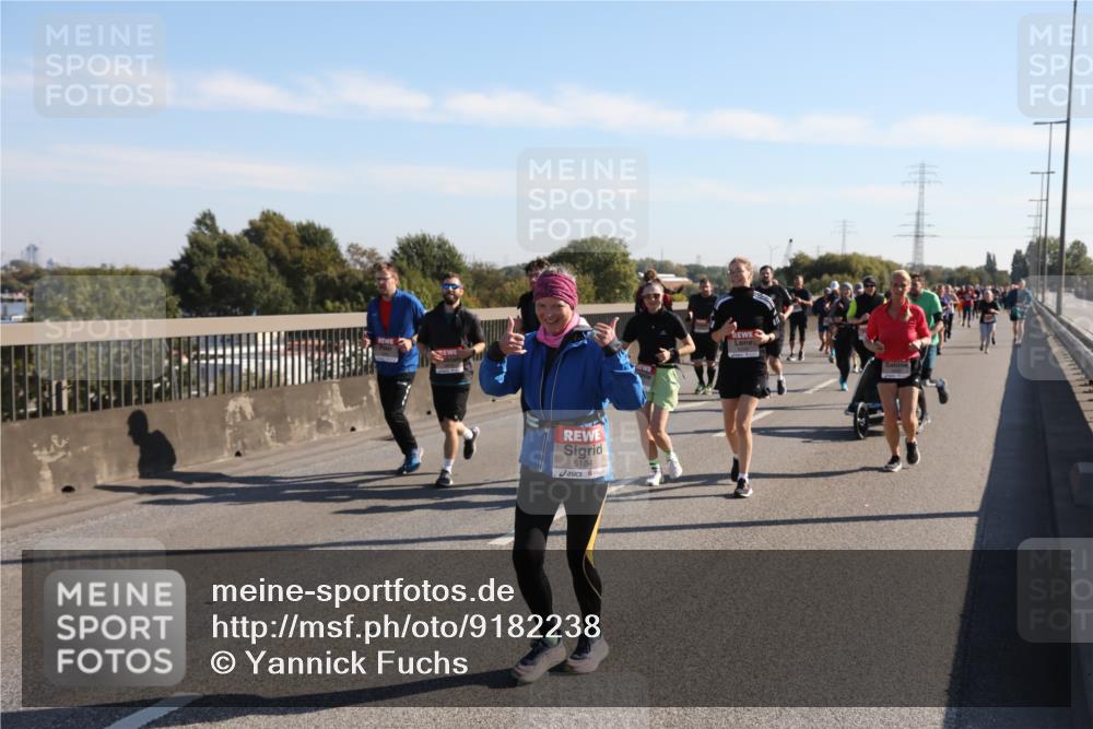 03.10.2025 - Köhlbrandbrückenlauf Yannick Fuchs http://msf.ph/oto/9182238 03.10.2025 11:24:34 Position 3 5184 meine-sportfotos.de