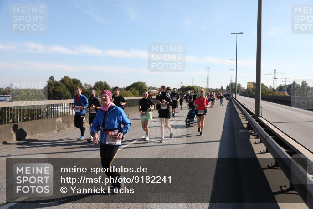 03.10.2025 - Köhlbrandbrückenlauf Yannick Fuchs http://msf.ph/oto/9182241 03.10.2025 11:24:34 Position 3 518 meine-sportfotos.de