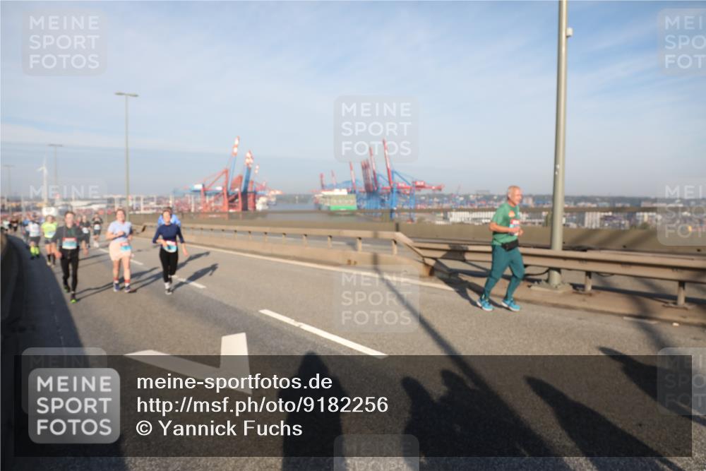 03.10.2025 - Köhlbrandbrückenlauf Yannick Fuchs http://msf.ph/oto/9182256 03.10.2025 08:59:25 Position 2 7 meine-sportfotos.de
