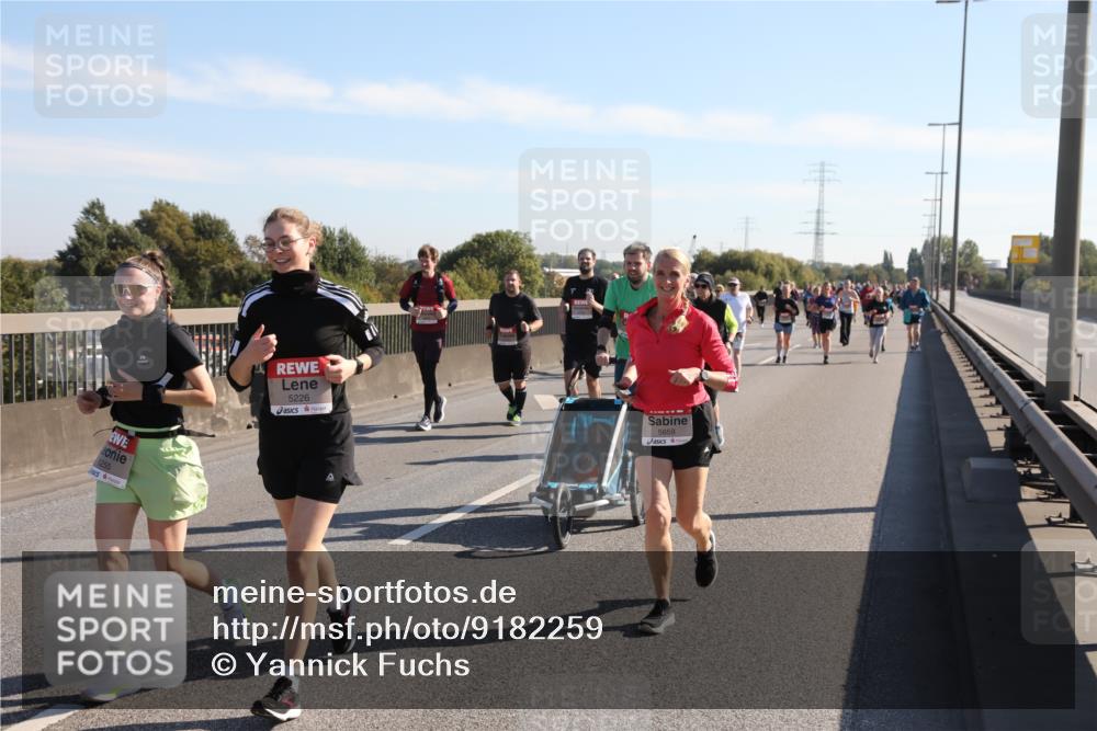 03.10.2025 - Köhlbrandbrückenlauf Yannick Fuchs http://msf.ph/oto/9182259 03.10.2025 11:24:36 Position 3 5255, 5226, 5659 meine-sportfotos.de