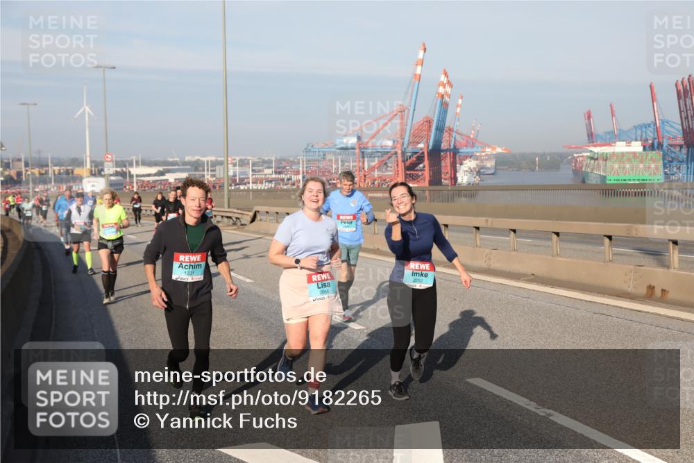 03.10.2025 - Köhlbrandbrückenlauf Yannick Fuchs http://msf.ph/oto/9182265 03.10.2025 08:59:27 Position 2 1221, 2668, 2252 meine-sportfotos.de