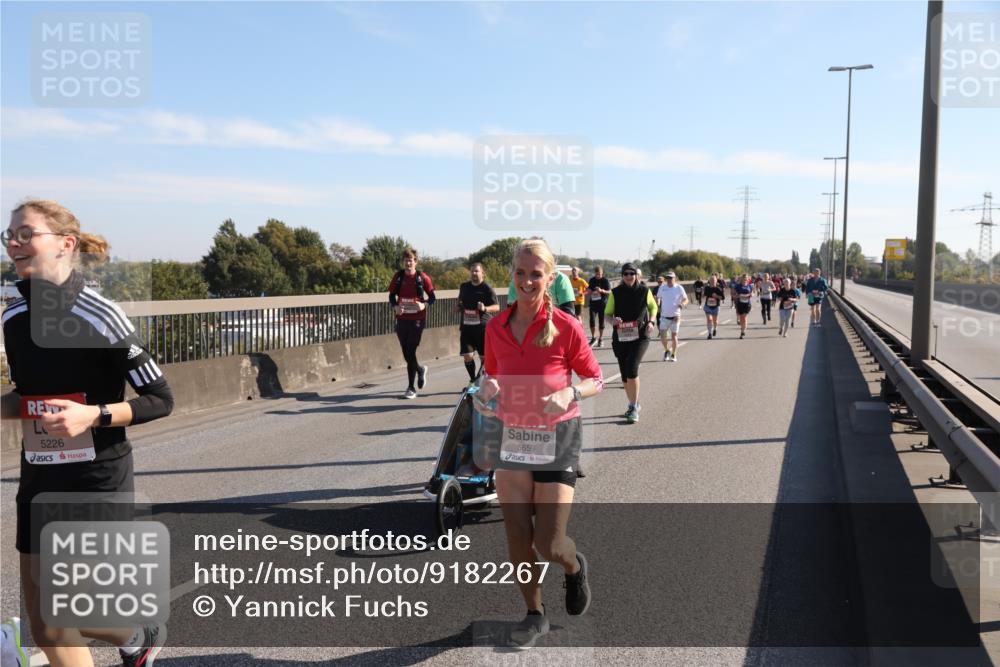 03.10.2025 - Köhlbrandbrückenlauf Yannick Fuchs http://msf.ph/oto/9182267 03.10.2025 11:24:37 Position 3 5226, 5659 meine-sportfotos.de