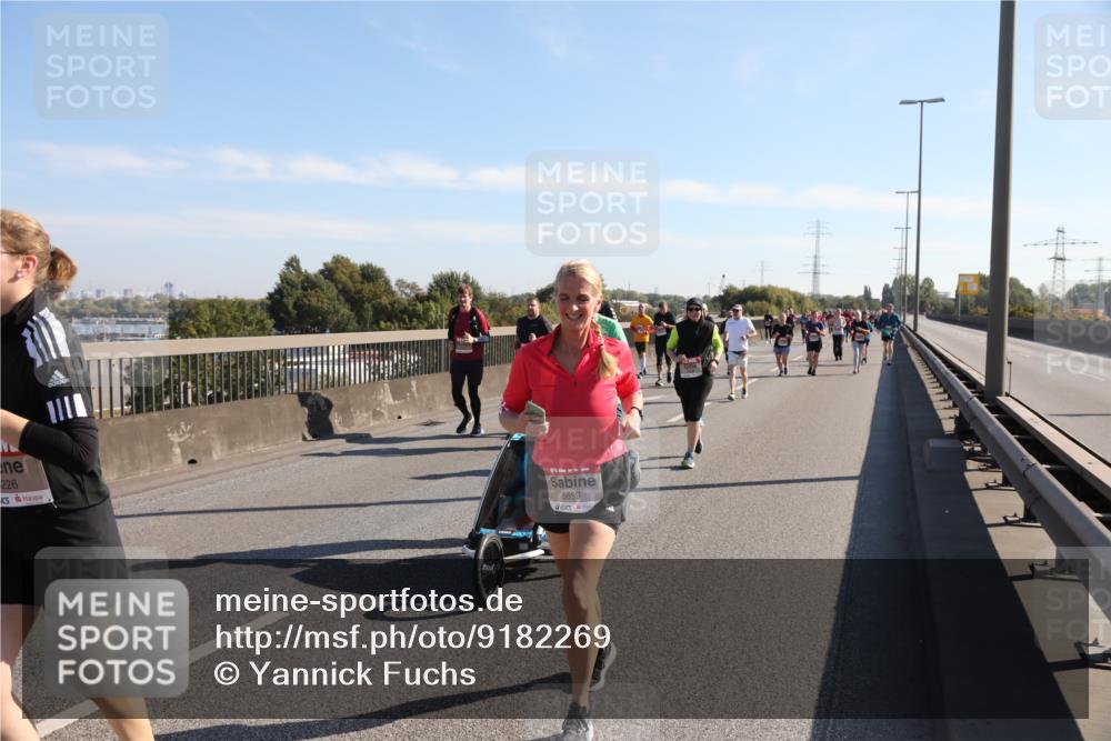 03.10.2025 - Köhlbrandbrückenlauf Yannick Fuchs http://msf.ph/oto/9182269 03.10.2025 11:24:37 Position 3 226, 5659 meine-sportfotos.de
