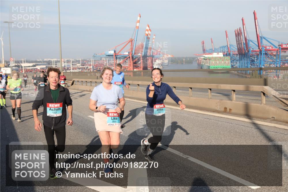 03.10.2025 - Köhlbrandbrückenlauf Yannick Fuchs http://msf.ph/oto/9182270 03.10.2025 08:59:27 Position 2 1221, 2668, 2252 meine-sportfotos.de