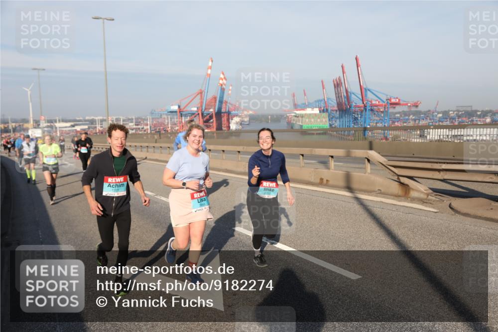 03.10.2025 - Köhlbrandbrückenlauf Yannick Fuchs http://msf.ph/oto/9182274 03.10.2025 08:59:28 Position 2 1221, 2668, 2252 meine-sportfotos.de