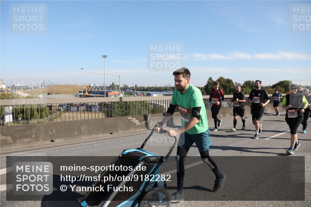 03.10.2025 - Köhlbrandbrückenlauf Yannick Fuchs http://msf.ph/oto/9182282 03.10.2025 11:24:38 Position 3 1020 meine-sportfotos.de