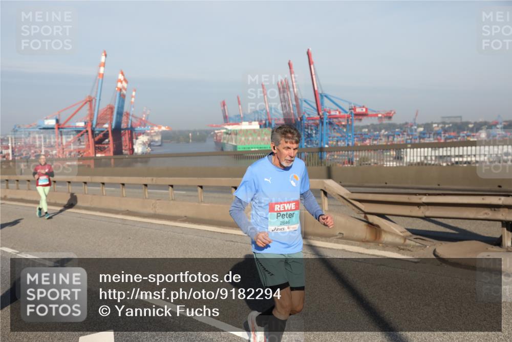 03.10.2025 - Köhlbrandbrückenlauf Yannick Fuchs http://msf.ph/oto/9182294 03.10.2025 08:59:30 Position 2 2646 meine-sportfotos.de