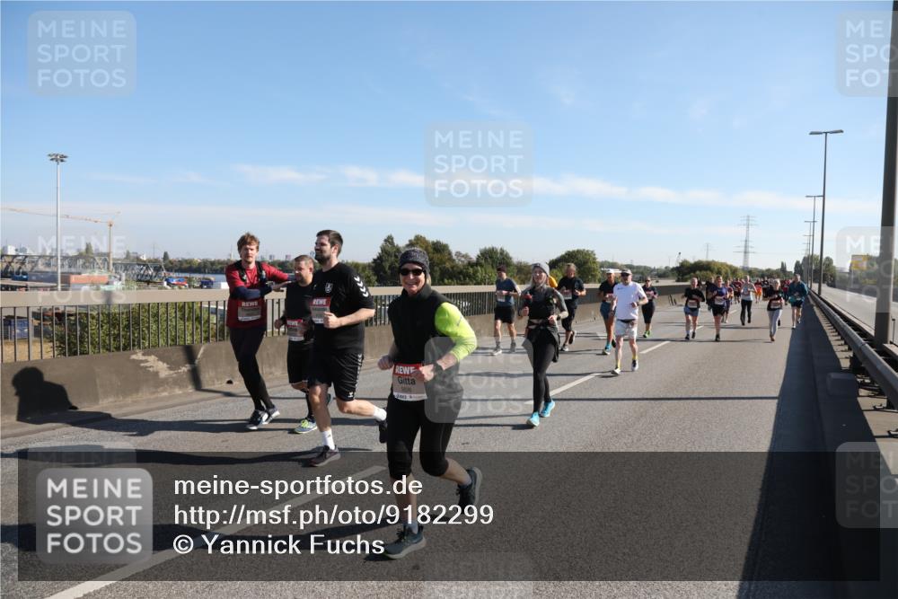 03.10.2025 - Köhlbrandbrückenlauf Yannick Fuchs http://msf.ph/oto/9182299 03.10.2025 11:24:40 Position 3 5626 meine-sportfotos.de