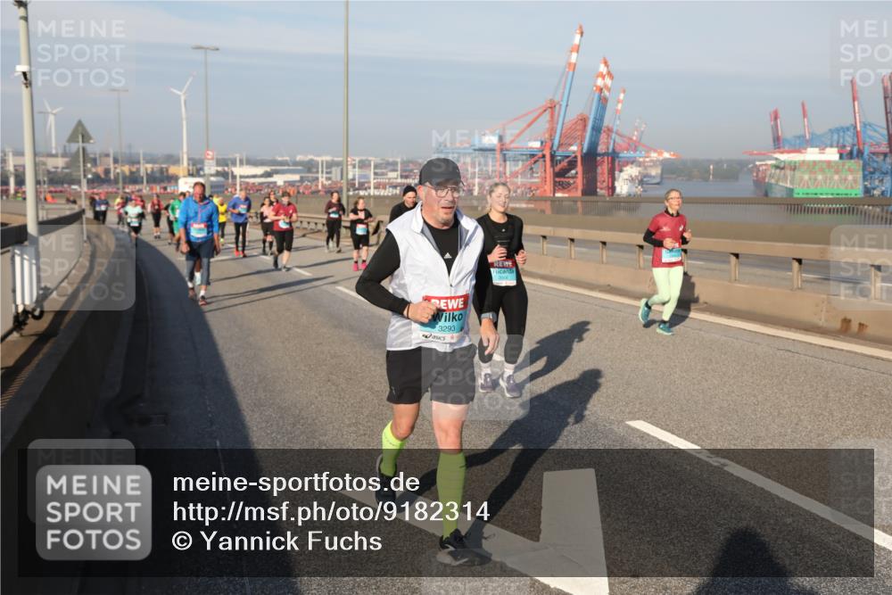 03.10.2025 - Köhlbrandbrückenlauf Yannick Fuchs http://msf.ph/oto/9182314 03.10.2025 08:59:33 Position 2 3293 meine-sportfotos.de