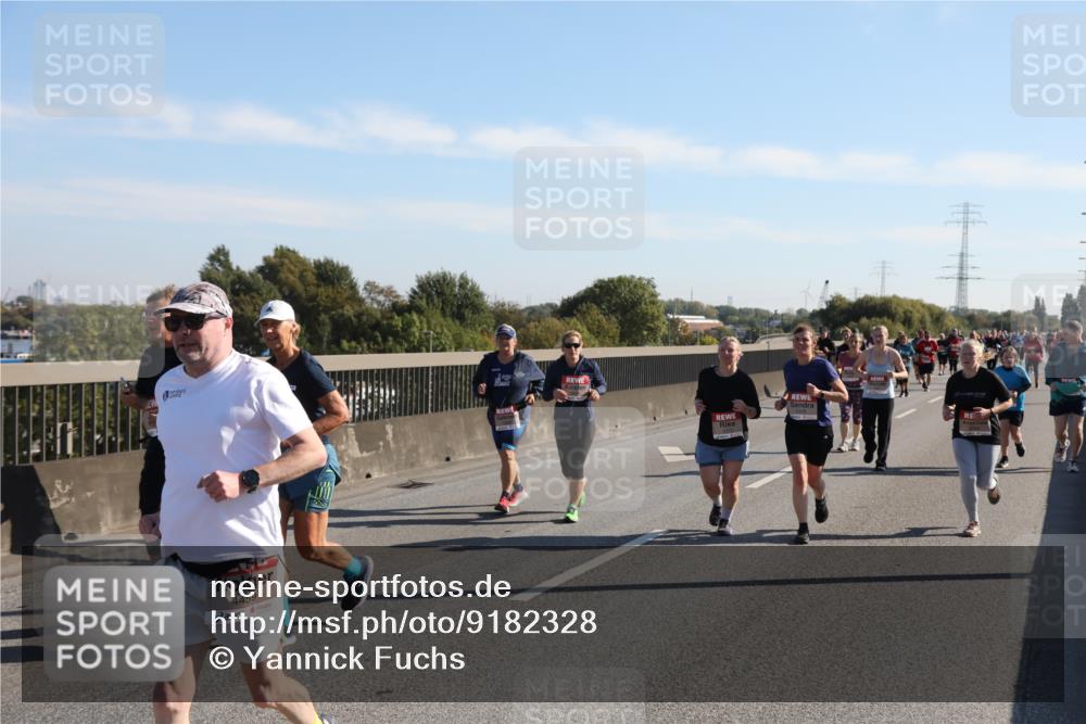 03.10.2025 - Köhlbrandbrückenlauf Yannick Fuchs http://msf.ph/oto/9182328 03.10.2025 11:24:42 Position 3 4459 meine-sportfotos.de