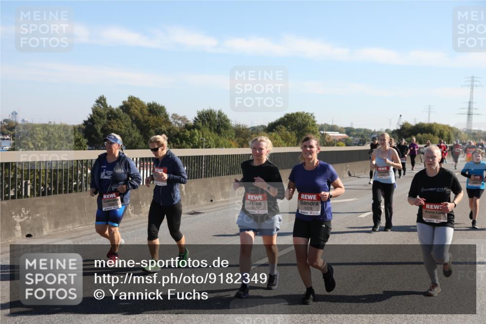 03.10.2025 - Köhlbrandbrückenlauf Yannick Fuchs http://msf.ph/oto/9182349 03.10.2025 11:24:44 Position 3 5310, 5378, 5320 meine-sportfotos.de