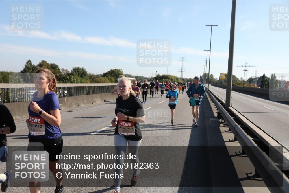 03.10.2025 - Köhlbrandbrückenlauf Yannick Fuchs http://msf.ph/oto/9182363 03.10.2025 11:24:45 Position 3 5378, 5320 meine-sportfotos.de