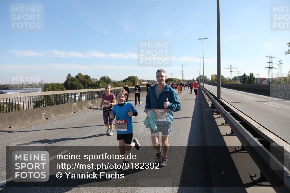 03.10.2025 - Köhlbrandbrückenlauf Yannick Fuchs http://msf.ph/oto/9182392 03.10.2025 11:24:48 Position 3 5496, 5495 meine-sportfotos.de