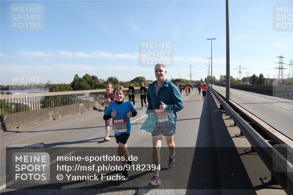 03.10.2025 - Köhlbrandbrückenlauf Yannick Fuchs http://msf.ph/oto/9182394 03.10.2025 11:24:48 Position 3 5496, 5495 meine-sportfotos.de