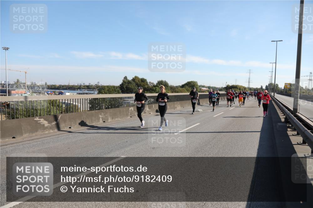 03.10.2025 - Köhlbrandbrückenlauf Yannick Fuchs http://msf.ph/oto/9182409 03.10.2025 11:24:50 Position 3 4 meine-sportfotos.de