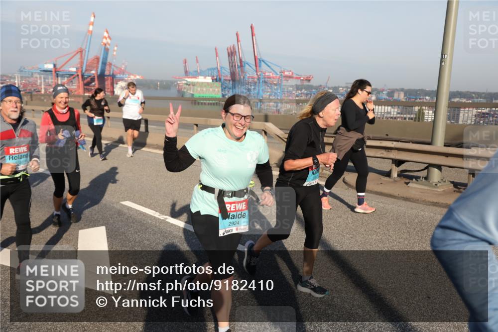 03.10.2025 - Köhlbrandbrückenlauf Yannick Fuchs http://msf.ph/oto/9182410 03.10.2025 08:59:50 Position 2 3388, 2924, 18 meine-sportfotos.de
